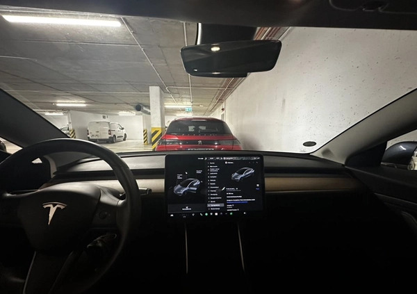 Tesla Model 3 cena 114000 przebieg: 36000, rok produkcji 2020 z Gdańsk małe 37